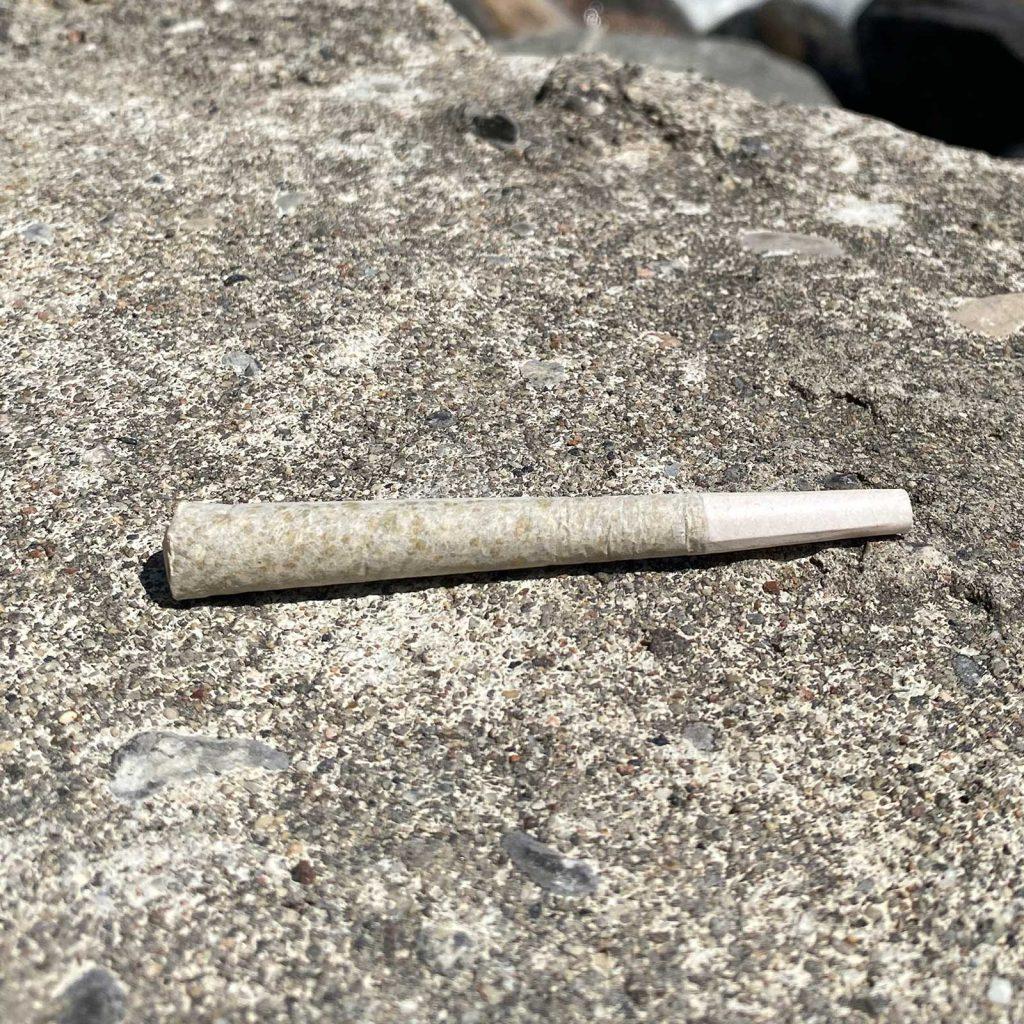 blk mkt upside down cake pre roll review photos 2 merry jade