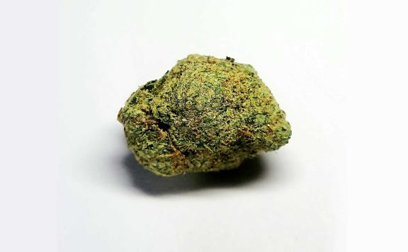 reveur triangle mints exotic littles review cannabis photos 5 merry jade