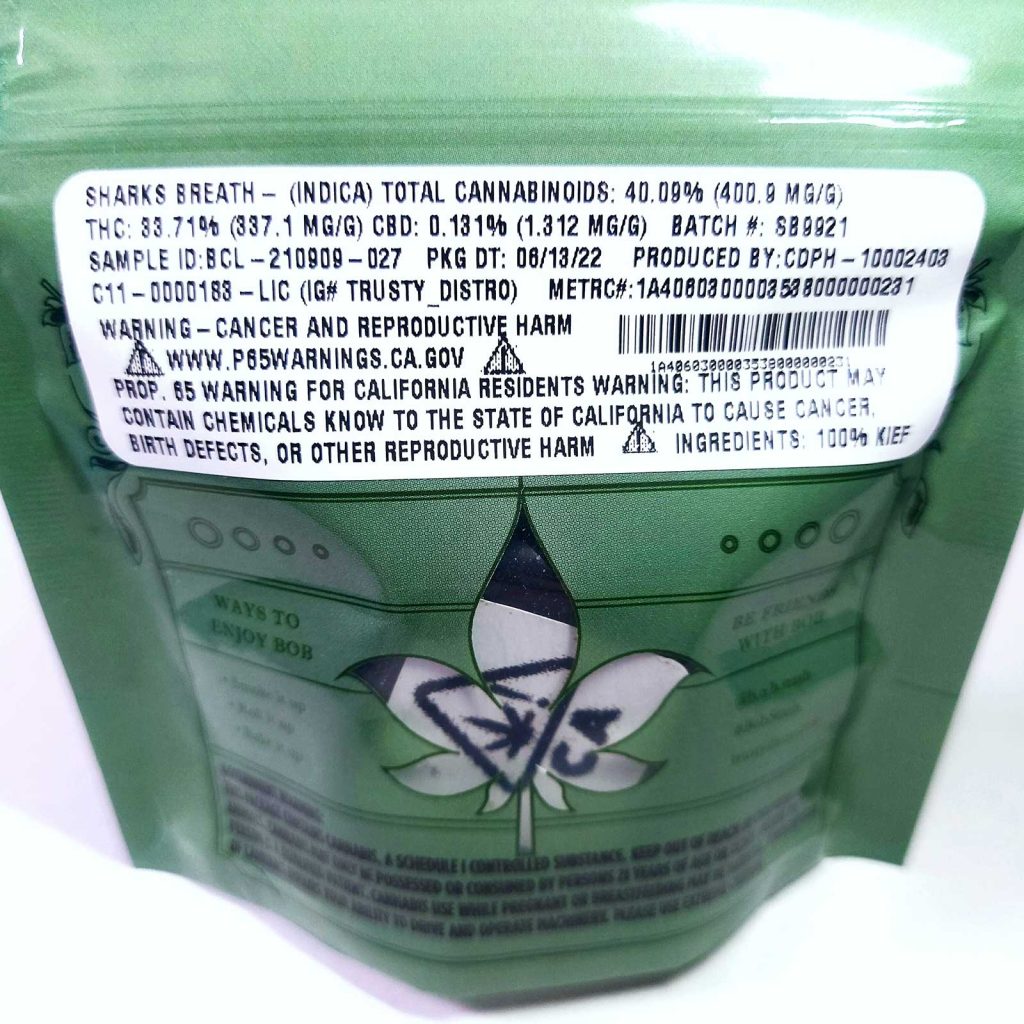 bobs stash sharks breath kief review photos 2 merry jade