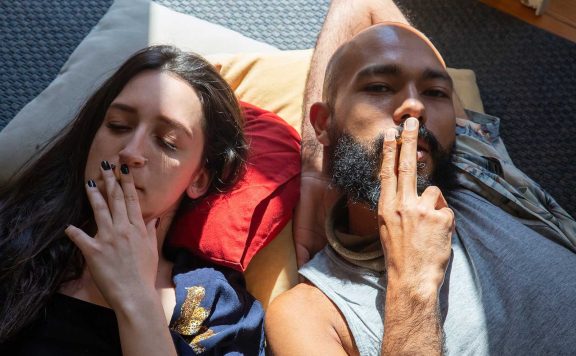 The Best Cannabis Strains for Waking and Baking
